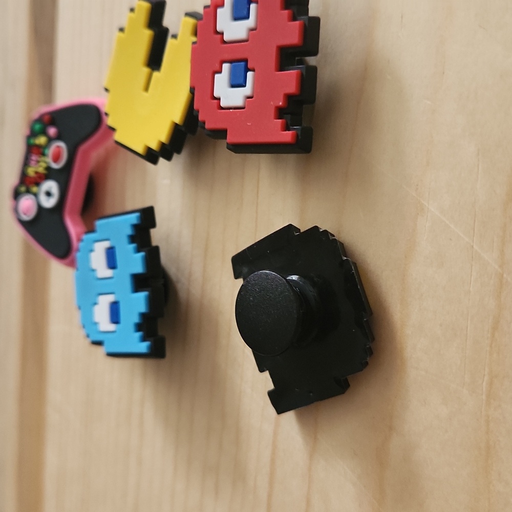 Pac Man Jibbits - Picture 2 of 2